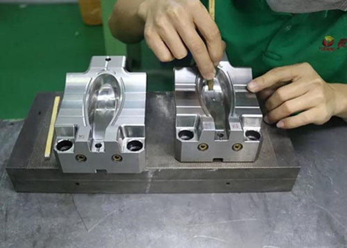 DGMF Mold Clamps Co., Ltd - 6 Polishing Methods for Plastic Injection Molds