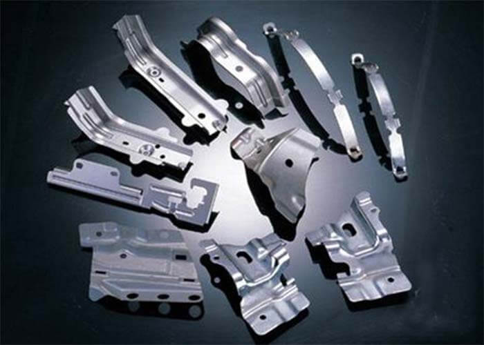 What Are The Types Of Stamping Dies - DGMF Mold Clamps Co., Ltd